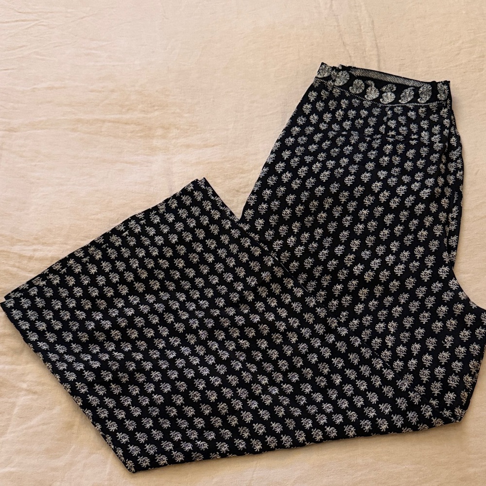 Madewell Silk Hester Flower Trousers in Moroccan Floral Black. Size 8